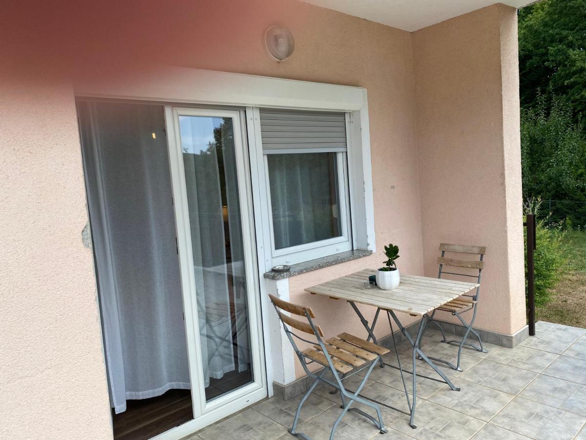 Apartments Nika Слуни Экстерьер фото