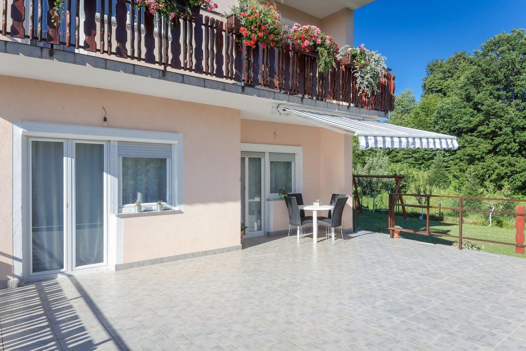 Apartments Nika Слуни Экстерьер фото