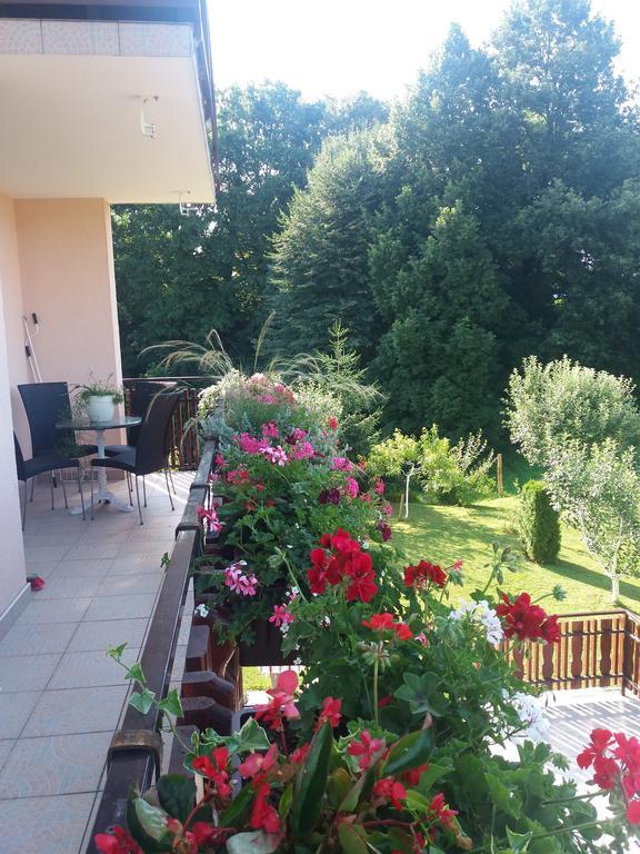 Apartments Nika Слуни Экстерьер фото